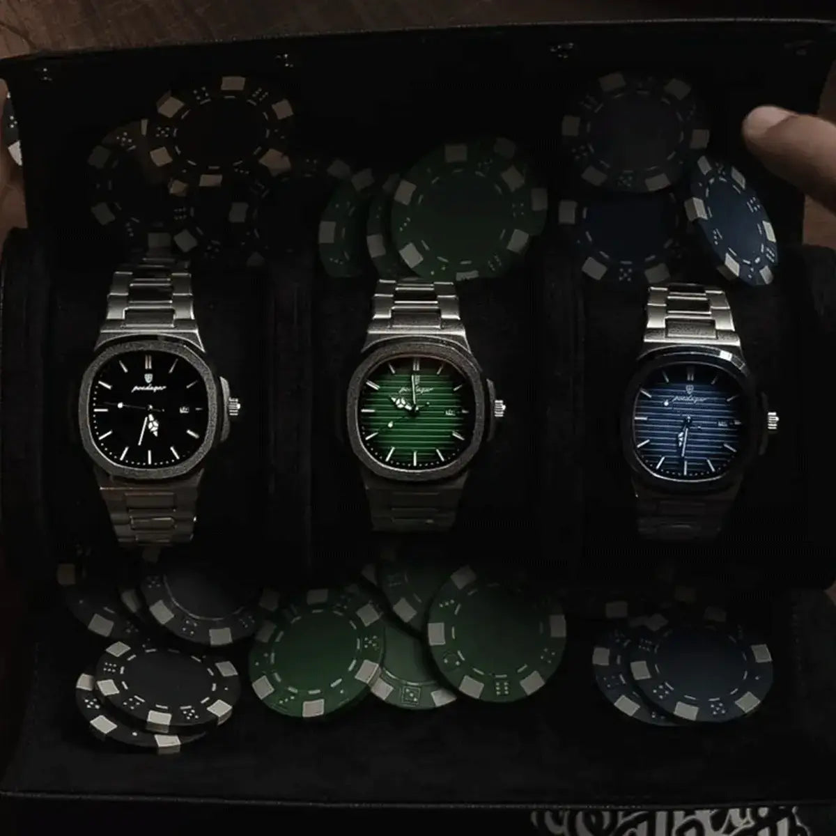 Men’s Luxe Nautilus™ Watch with a free strap kit – A real bargain!